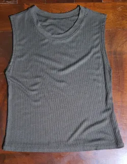 Musculosa Básica Morley Premium – Calce Clásico y Cómodo
