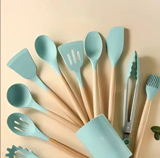 Set de 12 Utensilios De Cocina Mango Madera Punta Silicona