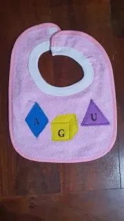 Babero con abrojo - Diseño 2