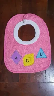 Babero con abrojo - Diseño 2